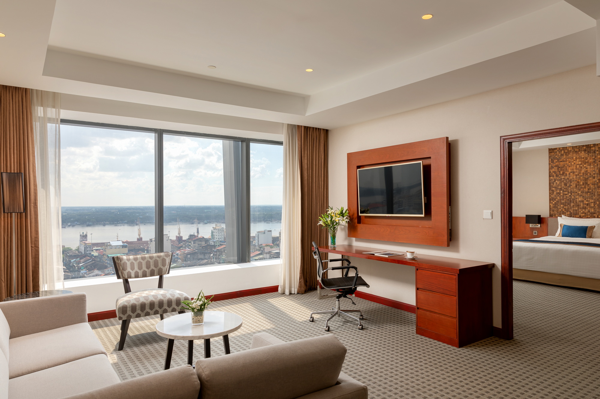 Club Deluxe Suite - Yangon Thanlwin Hotel