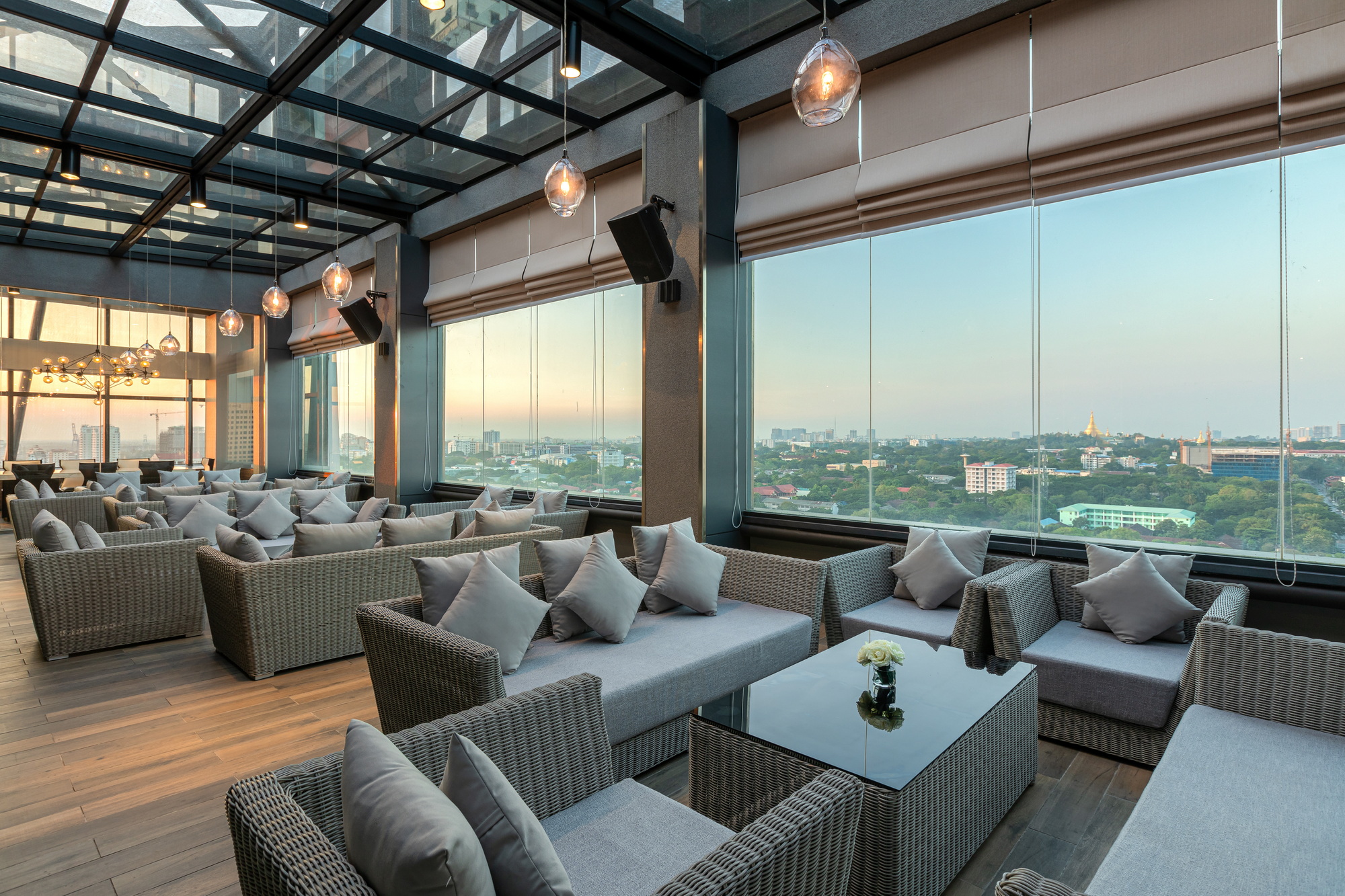 Premier Corner Suite - Yangon Thanlwin Hotel